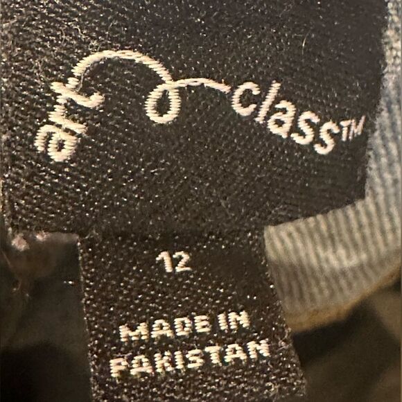 Art Class Distressed Denim Jeans With Adjustable Waist Size 12 📦 - Picture 6 of 11